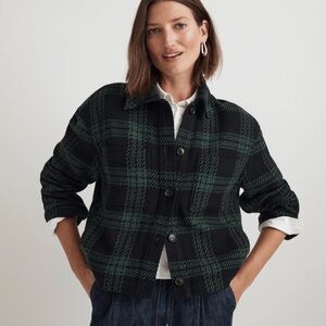 Madewell Flannel Boxy Shirt-Jacket in Plaid Smokey spruce. Medium